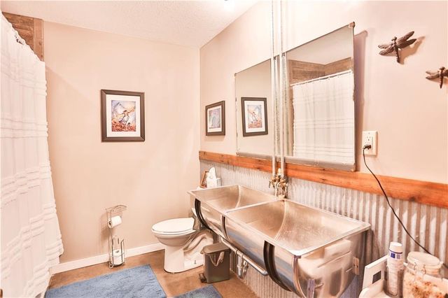 W10439 880th Avenue, River Falls, WI 54022