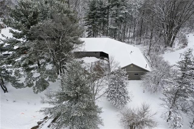 W10439 880th Avenue, River Falls, WI 54022