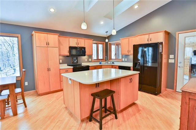 W10439 880th Avenue, River Falls, WI 54022