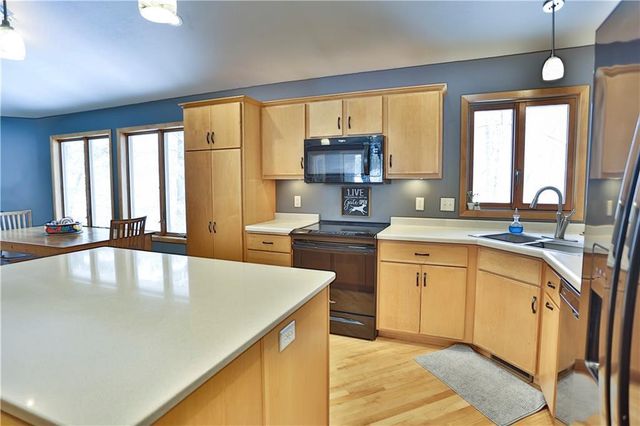 W10439 880th Avenue, River Falls, WI 54022