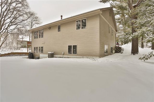 W10439 880th Avenue, River Falls, WI 54022