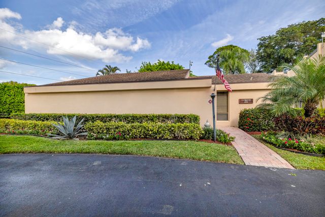 6521 Pumpkin Seed Circle 221, Boca Raton, FL 33433