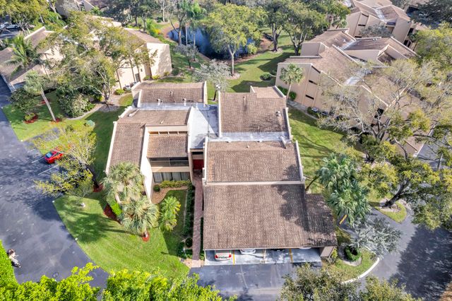 6521 Pumpkin Seed Circle 221, Boca Raton, FL 33433