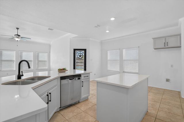 401 Eureka Court, Burleson, TX 76028