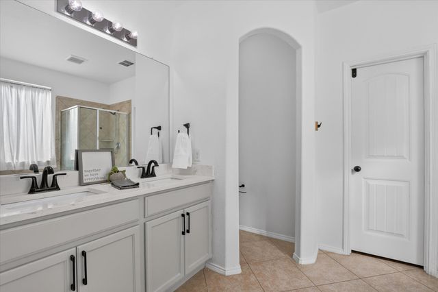 401 Eureka Court, Burleson, TX 76028