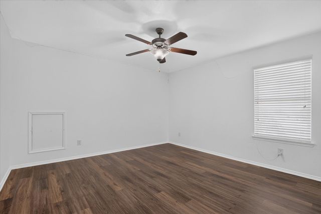 401 Eureka Court, Burleson, TX 76028