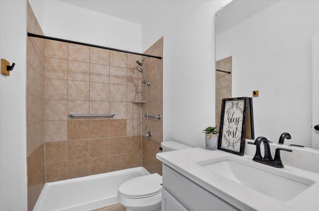 401 Eureka Court, Burleson, TX 76028