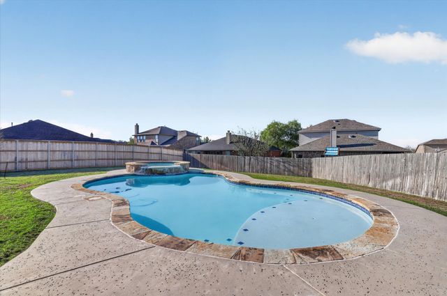 401 Eureka Court, Burleson, TX 76028