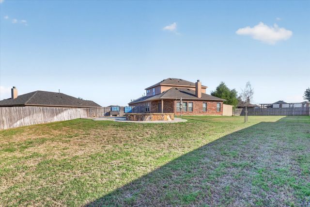 401 Eureka Court, Burleson, TX 76028