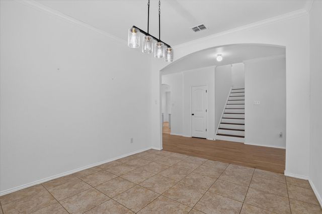 401 Eureka Court, Burleson, TX 76028