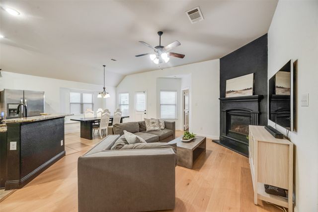 928 Mcgehee Court, Fate, TX 75087