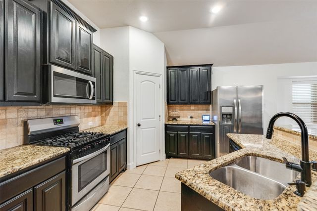 928 Mcgehee Court, Fate, TX 75087