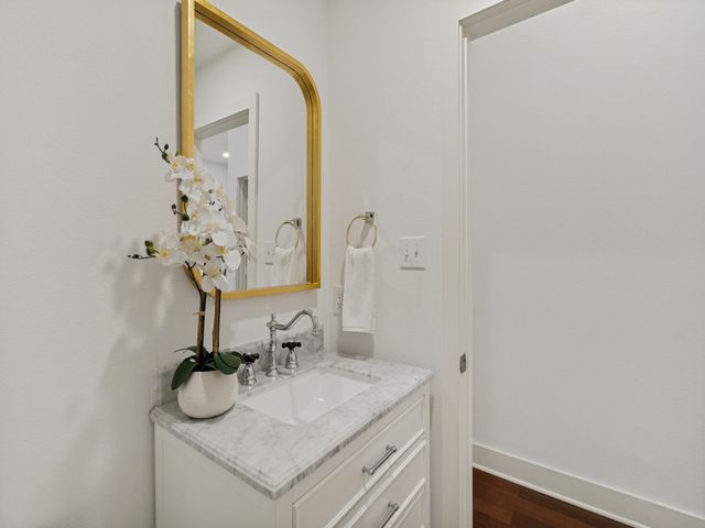 5743 Prospect Avenue 102, Dallas, TX 75206