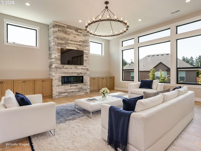 15012 Nw 13TH Ave, Vancouver, WA 98685