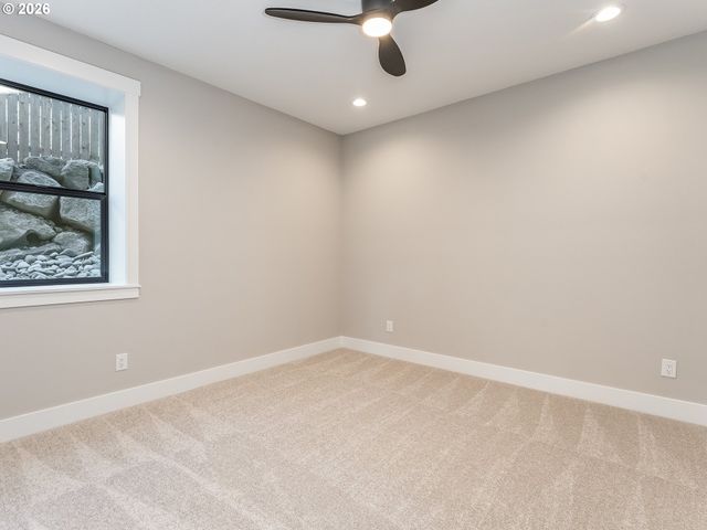 15012 Nw 13TH Ave, Vancouver, WA 98685