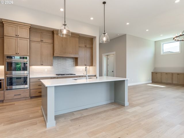 15012 Nw 13TH Ave, Vancouver, WA 98685