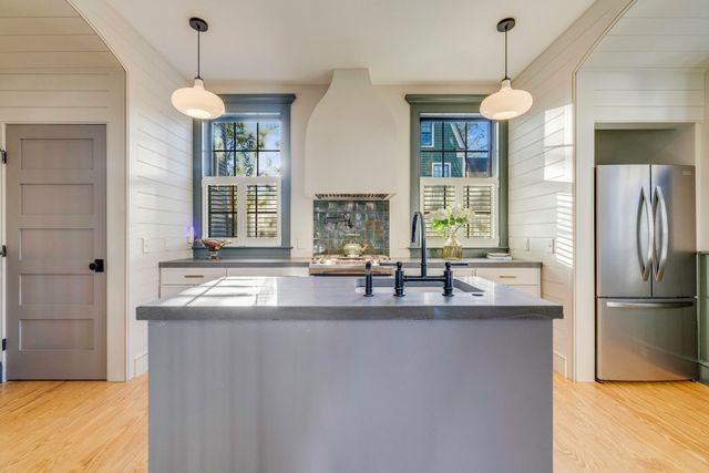 265 Coming Street, Charleston, SC 29403