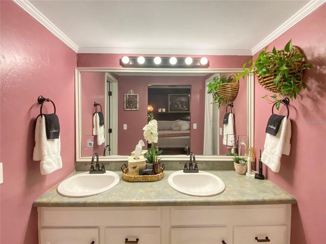 228 SE OAK HILL STREET, Lake City, FL 32025