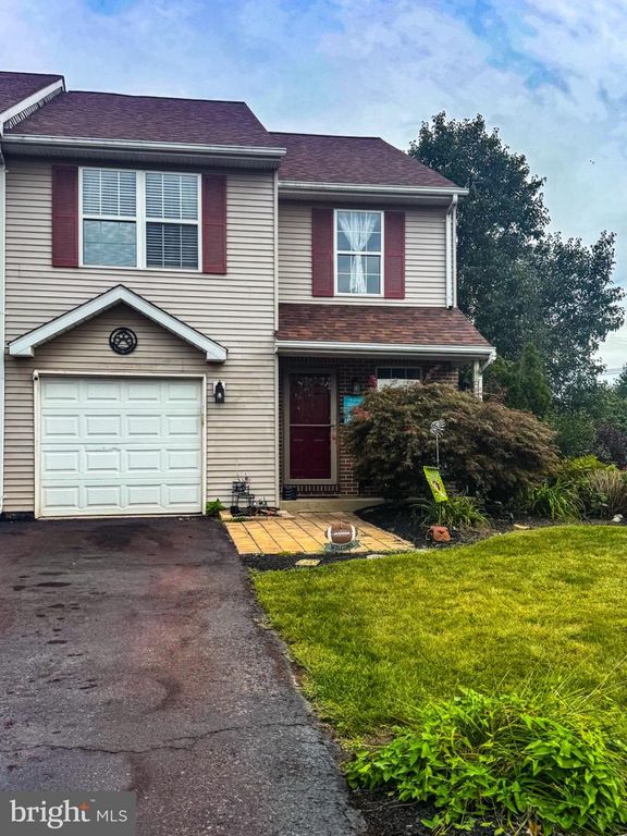 100 ANJOU, Telford, PA 18969