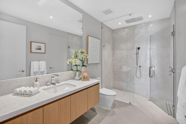 2311 SE 17th St 204, Fort Lauderdale, FL 33316