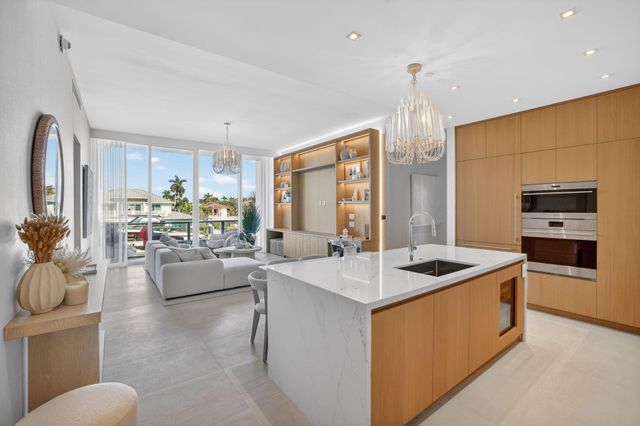 2311 SE 17th St 204, Fort Lauderdale, FL 33316