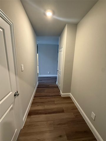 6632 VALLEY LAKE Lane, Crowley, TX 76036