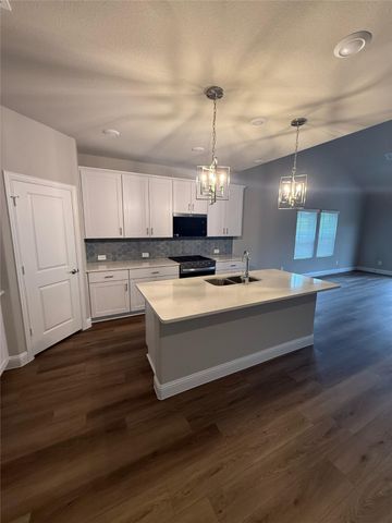 6632 VALLEY LAKE Lane, Crowley, TX 76036