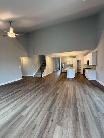 6632 VALLEY LAKE Lane, Crowley, TX 76036