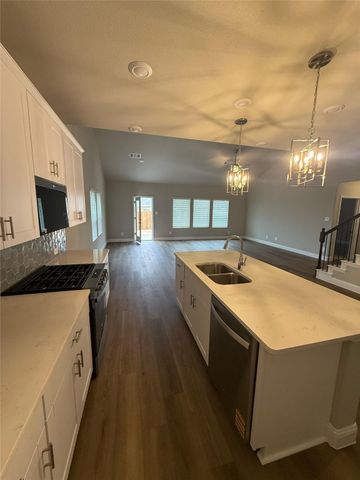 6632 VALLEY LAKE Lane, Crowley, TX 76036