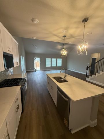 6632 VALLEY LAKE Lane, Crowley, TX 76036