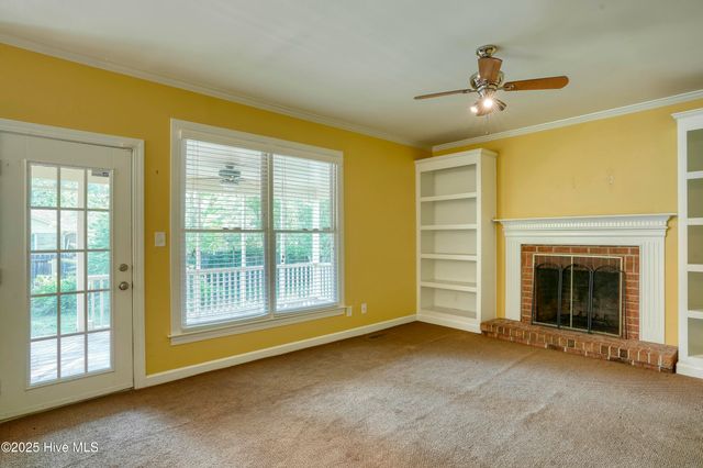 950 Eton Drive, Jacksonville, NC 28546