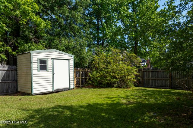 950 Eton Drive, Jacksonville, NC 28546