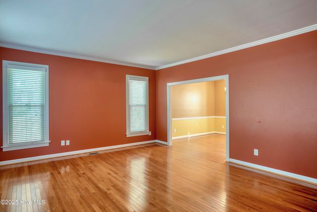 950 Eton Drive, Jacksonville, NC 28546