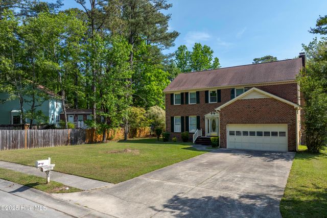950 Eton Drive, Jacksonville, NC 28546