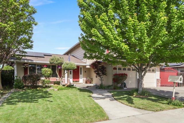 8525 Mason Dr, Stockton, CA 95209
