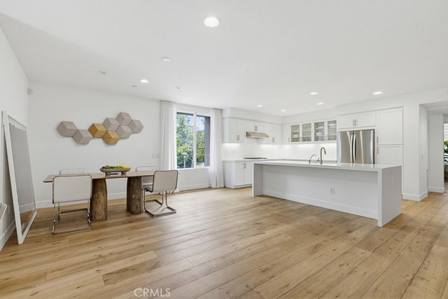 587 Rockefeller, Irvine, CA 92612