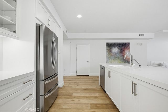 587 Rockefeller, Irvine, CA 92612
