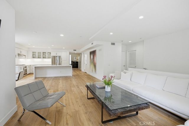 587 Rockefeller, Irvine, CA 92612