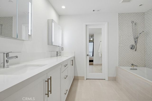 587 Rockefeller, Irvine, CA 92612