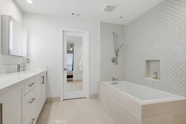 587 Rockefeller, Irvine, CA 92612