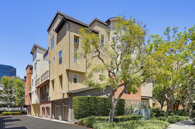 587 Rockefeller, Irvine, CA 92612