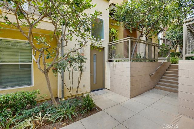 587 Rockefeller, Irvine, CA 92612