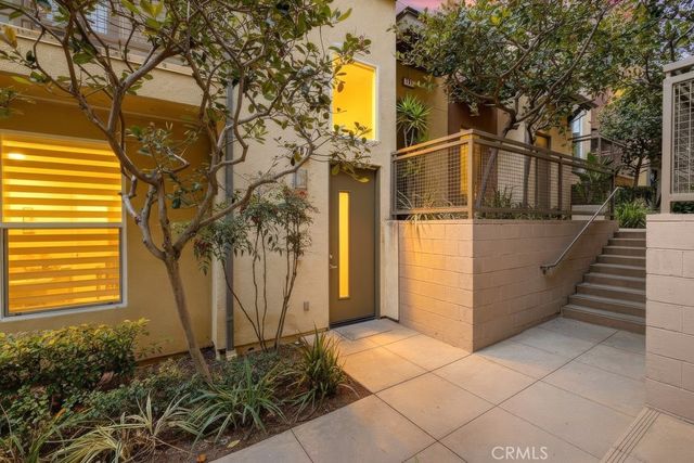 587 Rockefeller, Irvine, CA 92612
