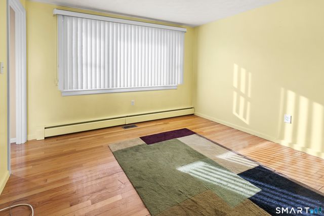 5 Sparkle Street, Enfield, CT 06082