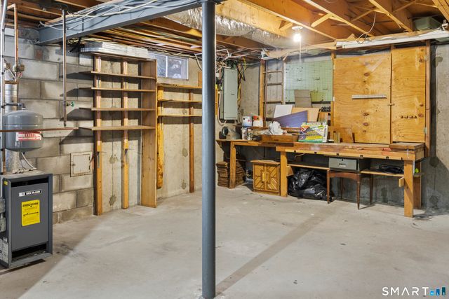 5 Sparkle Street, Enfield, CT 06082