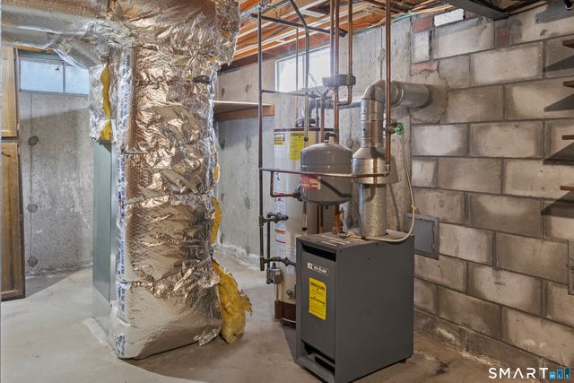 5 Sparkle Street, Enfield, CT 06082