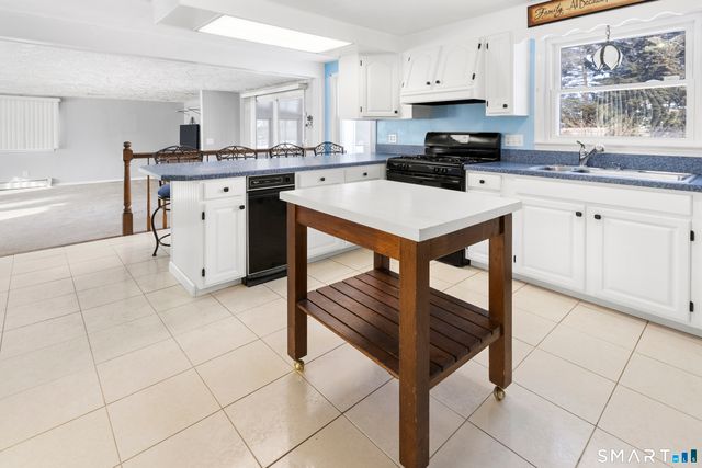 5 Sparkle Street, Enfield, CT 06082