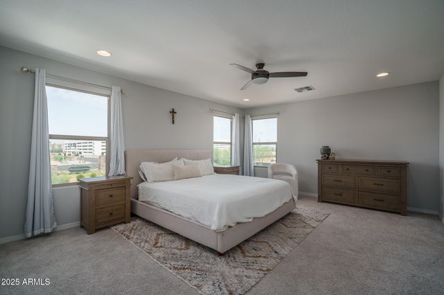 9046 W SAN MIGUEL Avenue, Glendale, AZ 85305