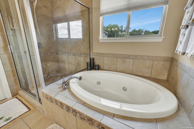 1525 W LAKESIDE DR, Canyon Lake, TX 78133