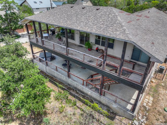 1525 W LAKESIDE DR, Canyon Lake, TX 78133